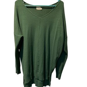 Elegant V-Neck Sweater in Deep Green